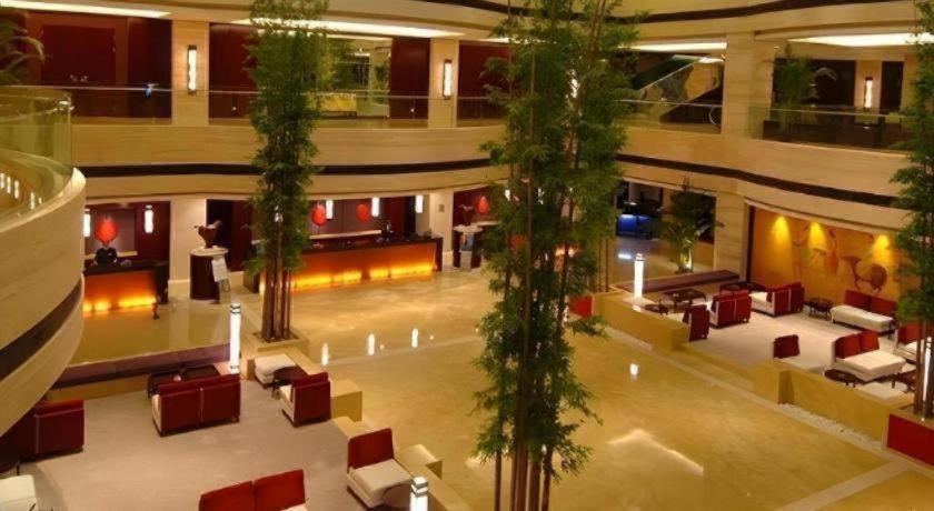 Crowne Plaza Pudong By Ihg Hotel