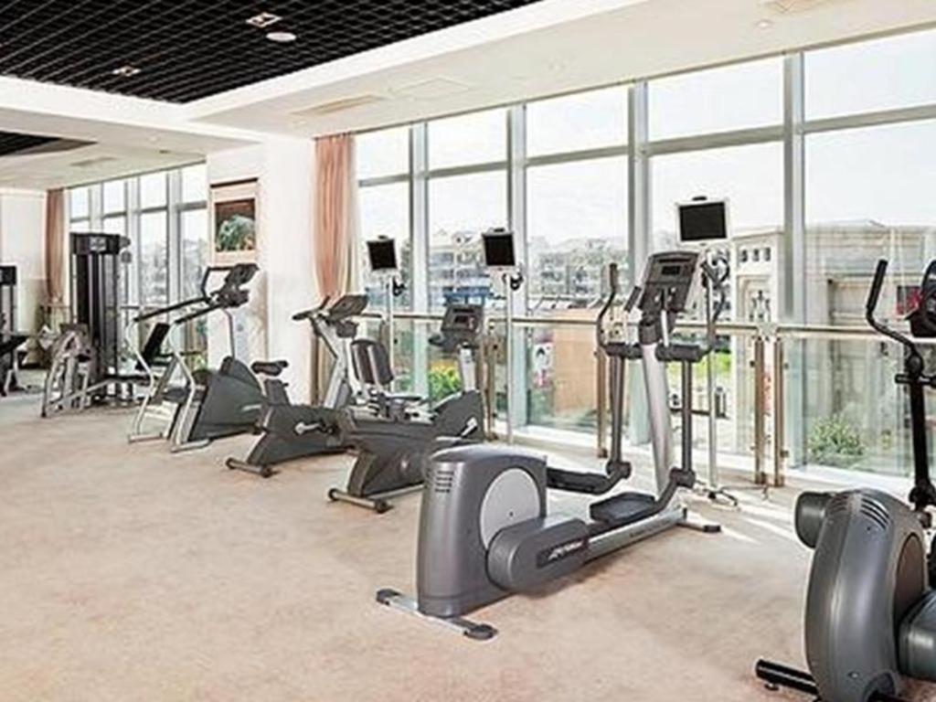 Crowne Plaza Pudong By Ihg Hotel 5*